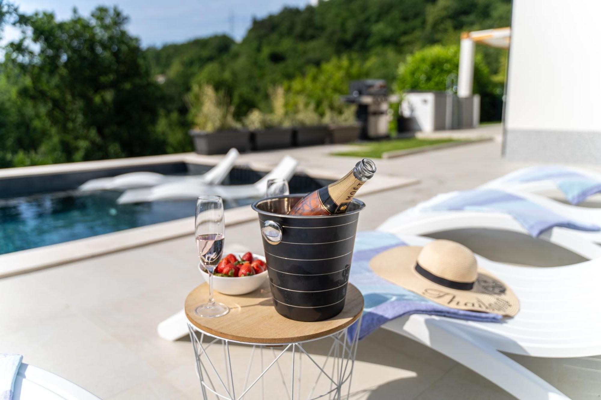 Mare&monti In Opatija, Pool, Ev Station, Sea View, Bbq *