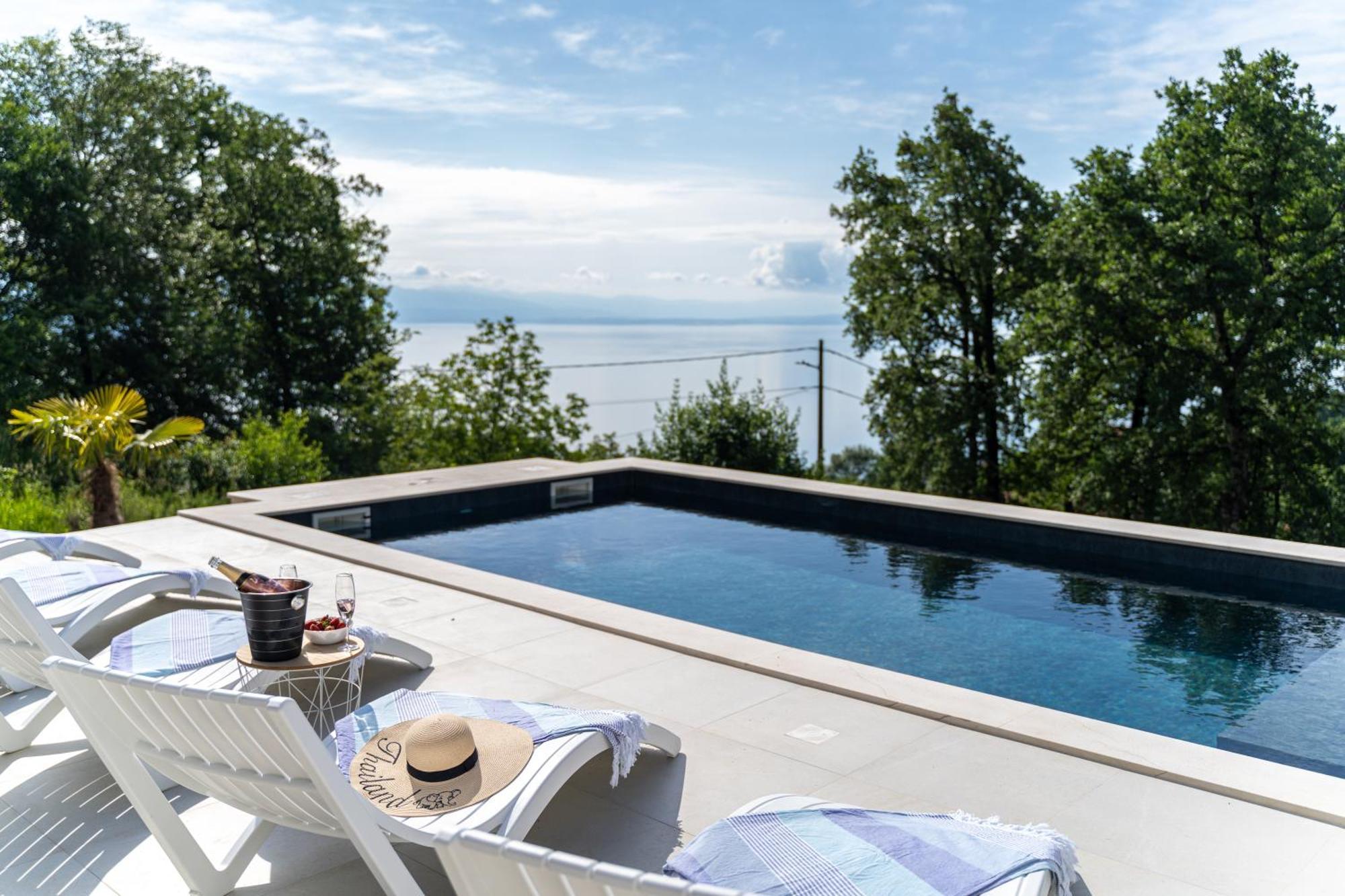 Villa Mare&monti In Opatija, Pool, Ev Station, Sea View, Bbq Opatija