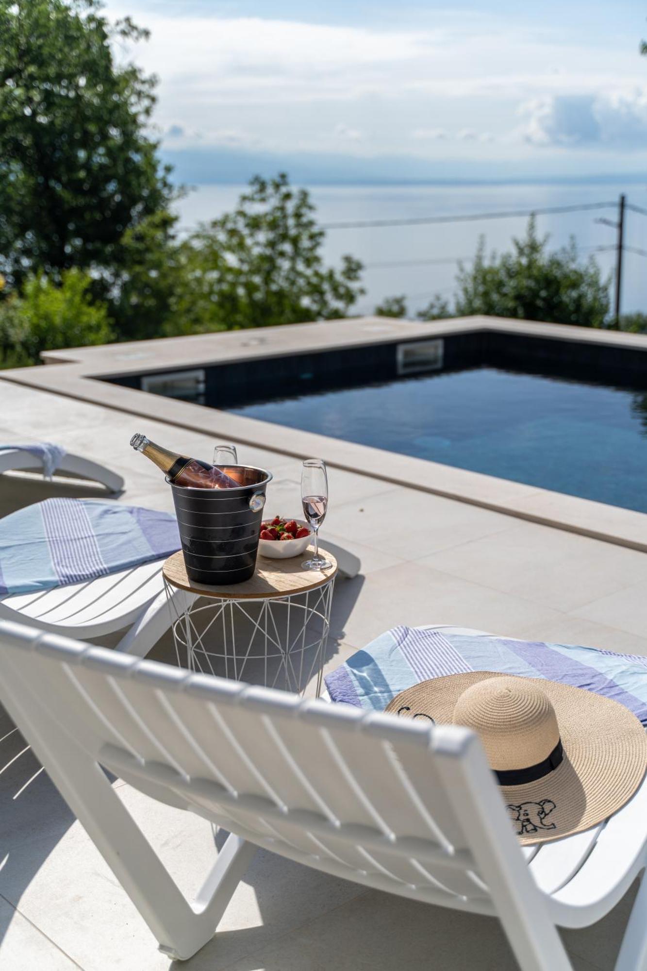 Mare&monti In Opatija, Pool, Ev Station, Sea View, Bbq Opatija